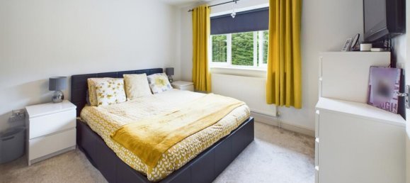 4 bedrooms House in Bordon, United Kingdom No. 13802 33