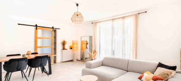 5 bedrooms House in Manosque, France No. 303375 2