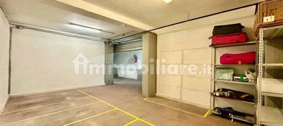 33m² Garage in Naples, Italy No. 97308 3