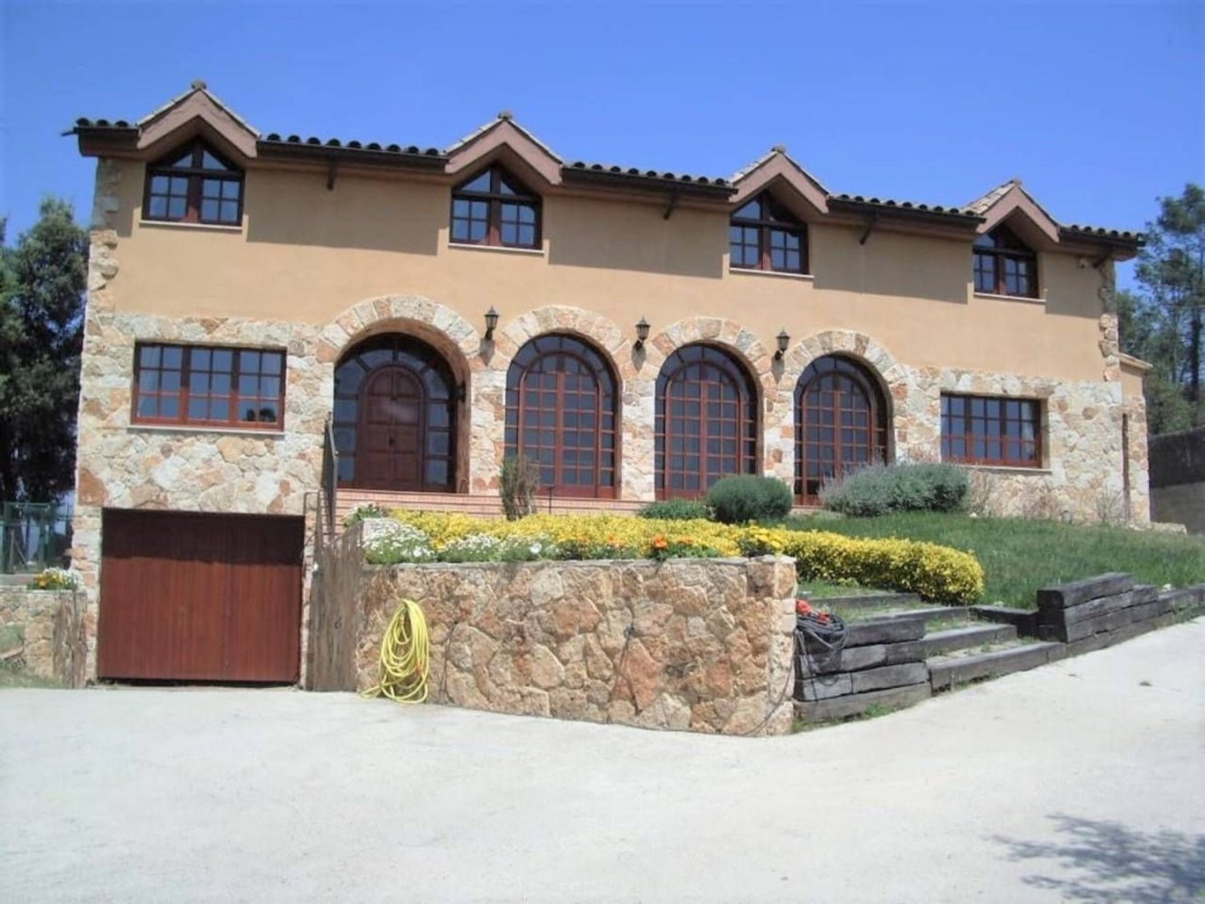 Casa de 9 dormitorios en Palau-Solita I Plegamans, Spain No. 80358