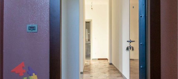 3 rooms Apartment in Besate, Italy No. 108617 5