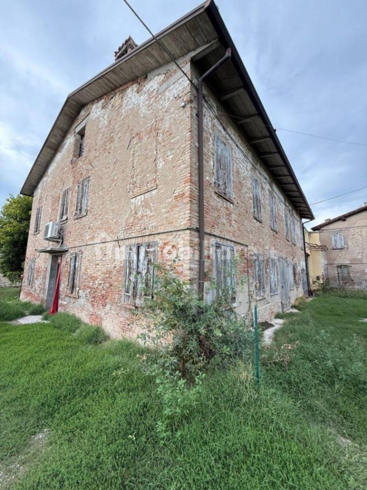 6 bedrooms House in Bomporto, Italy No. 338716