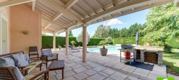 4 bedrooms House in Montceaux, France No. 337854 3