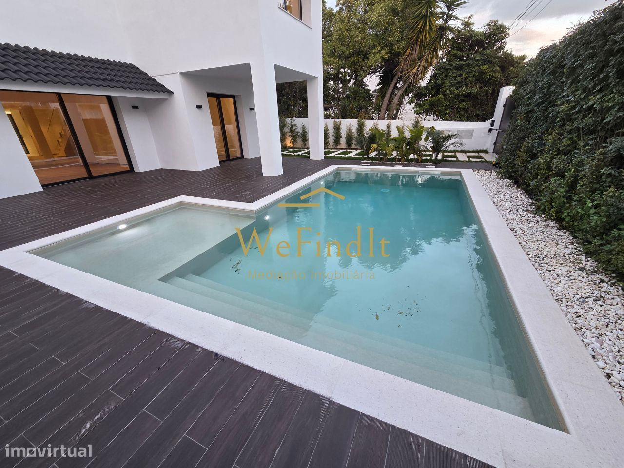 5 bedrooms House in Cascais, Portugal No. 107764