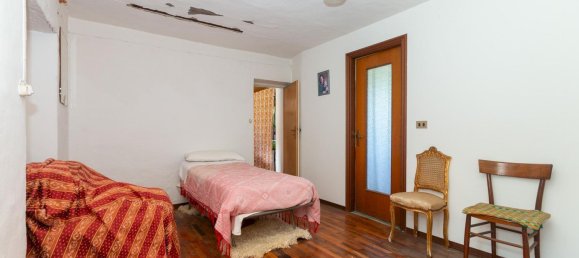 3-salle Maison à Barge, Italy No. 143060 11