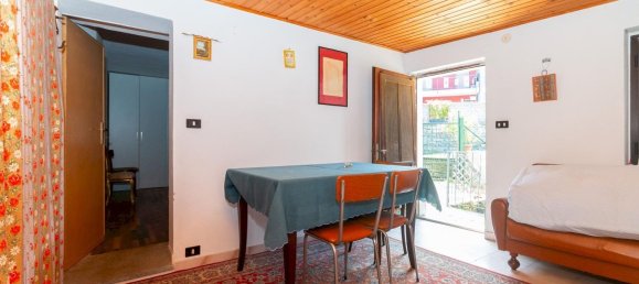 3-salle Maison à Barge, Italy No. 143060 8