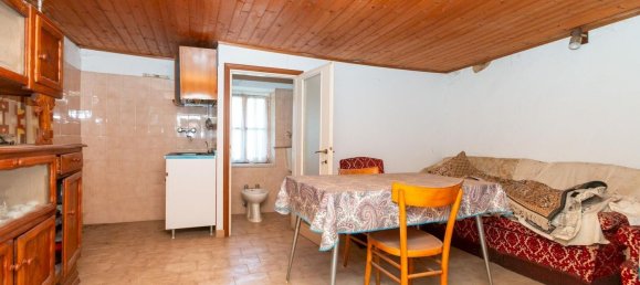 3-salle Maison à Barge, Italy No. 143060 5