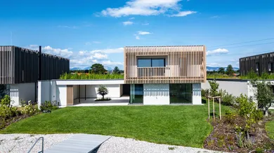 Villa de 5 habitaciónes en Lanzenkirchen, Austria No. 126442