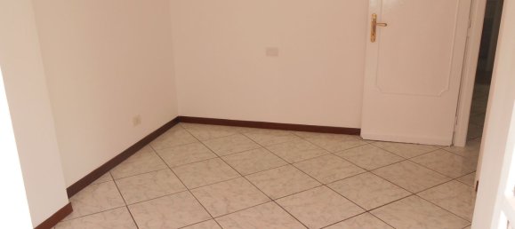 3 bedrooms Apartment in Rome, Italy No. 335476 24