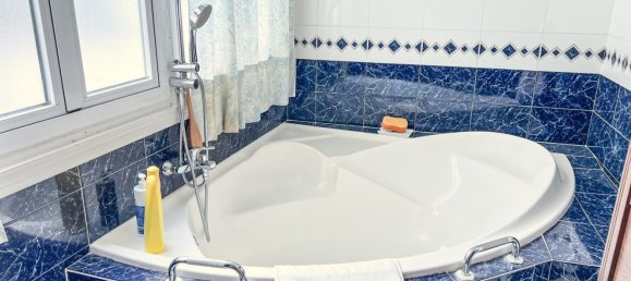 Apartamento de 4 dormitorios en Málaga, Spain No. 157642 18