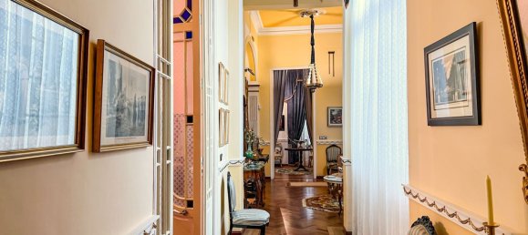 Apartamento de 4 dormitorios en Málaga, Spain No. 157642 30