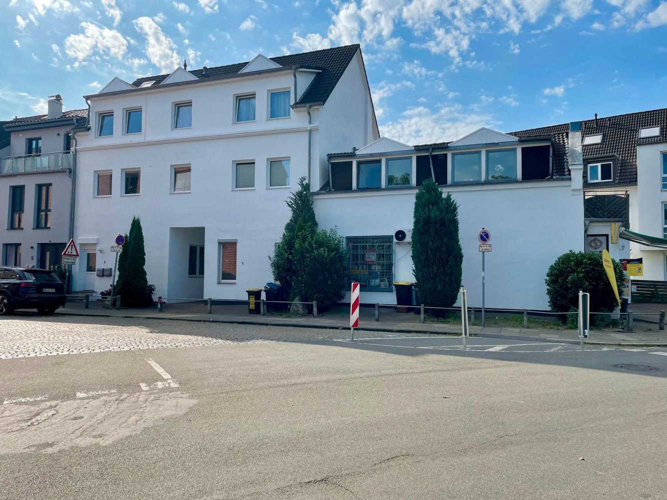 369m² Building in Bremen, Germany No. 278632