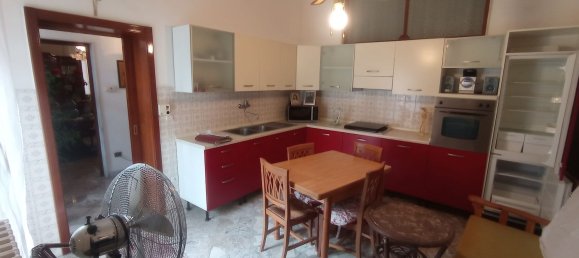 2غرفة شقة في Bari, Italy رقم 39566 2