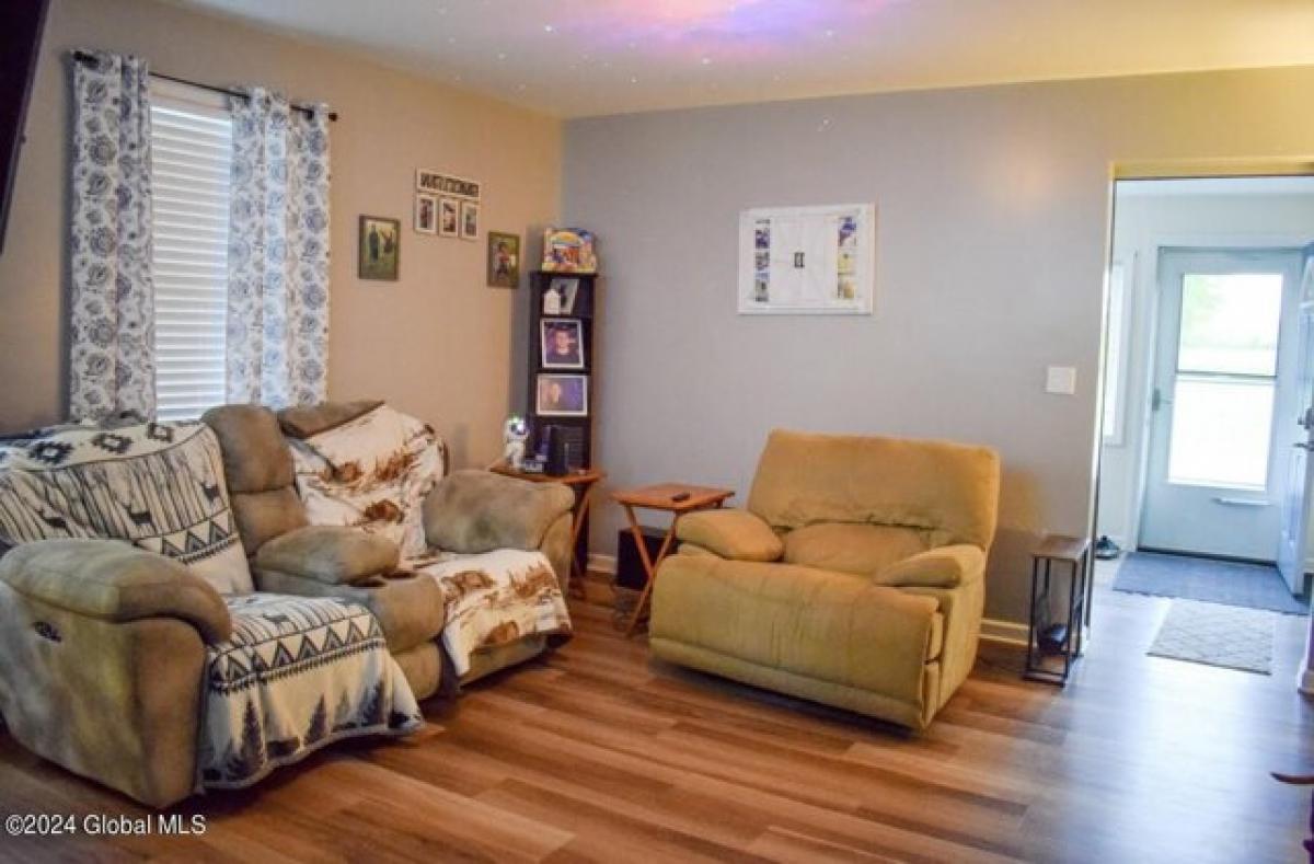 4 bedrooms House in Hagaman, USA No. 415853