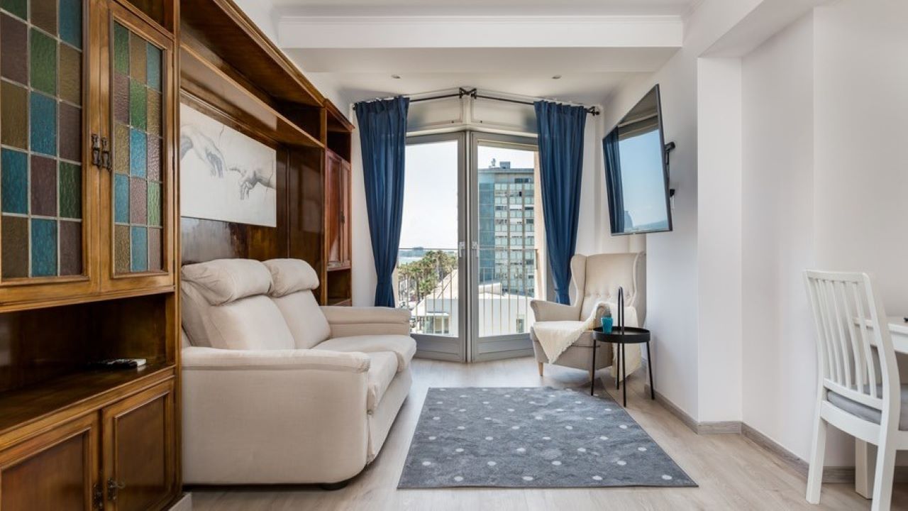 3 غرف نوم شقة في Ciutat Vella, Spain رقم 28437