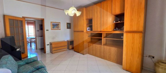 4-salle Appartement à Naples, Italy No. 25457 13