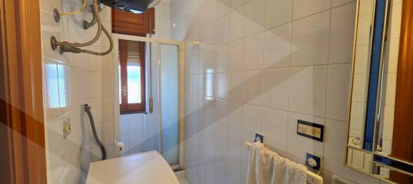 4-salle Appartement à Naples, Italy No. 25457 27