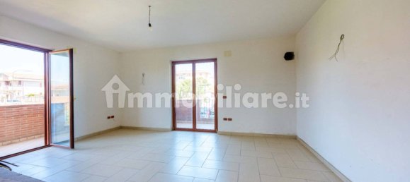 Квартира с 3 спальнями в Розето дельи Абруцци, Италия № 259261 3