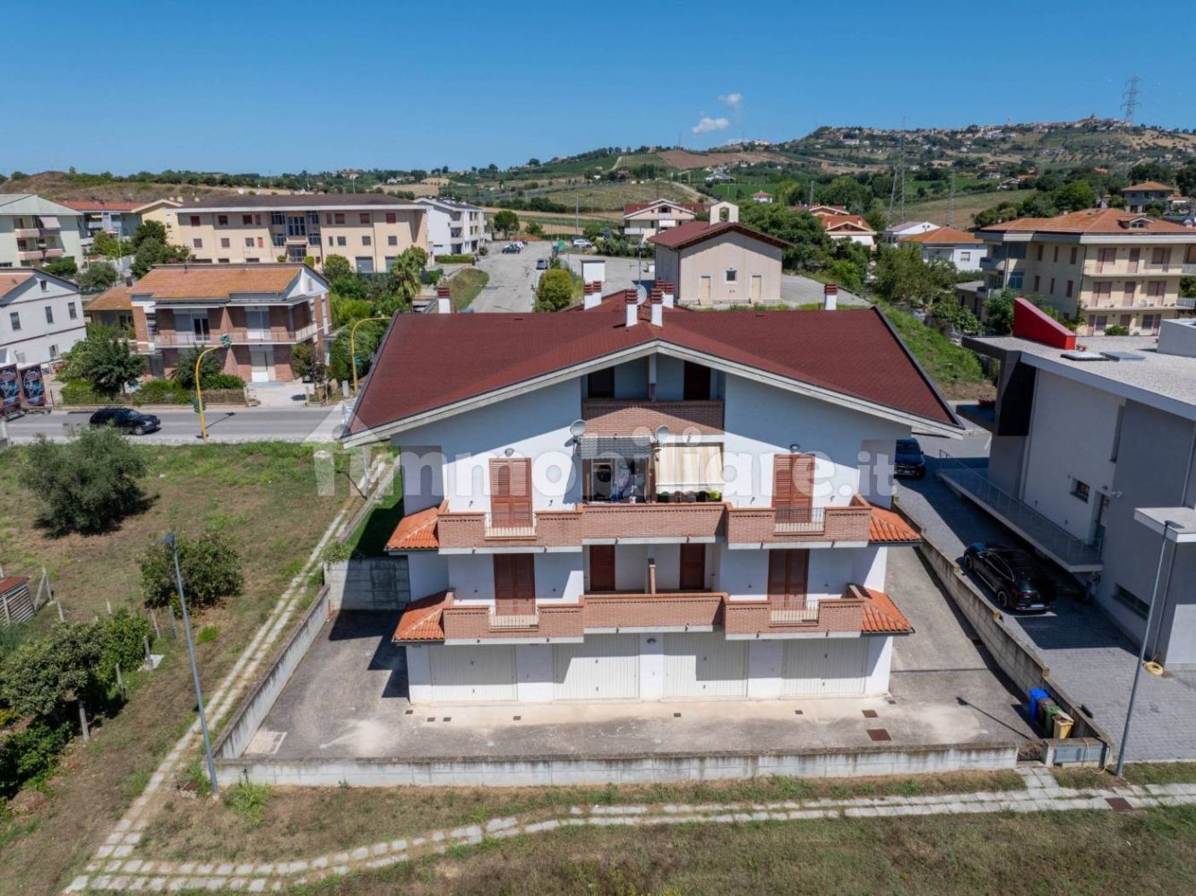 Квартира с 3 спальнями в Розето дельи Абруцци, Италия № 259261