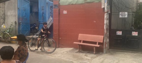 234m² House in District 7, Vietnam No. 7256 2