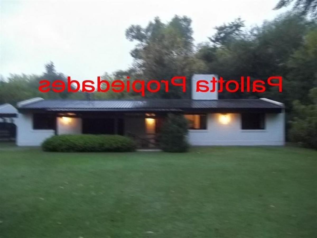 3 bedrooms House in Escobar, Argentina No. 9384