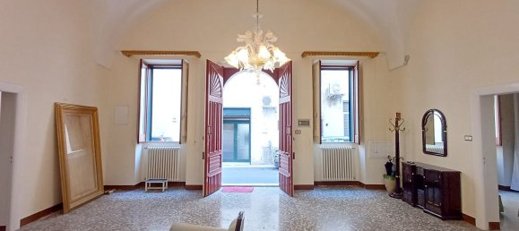 9 bedrooms Castles in Francavilla Fontana, Italy No. 374952 3