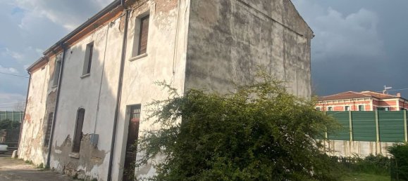 Casa de 7 divisões em San Martino Buon Albergo, Italy N.º 218088 10