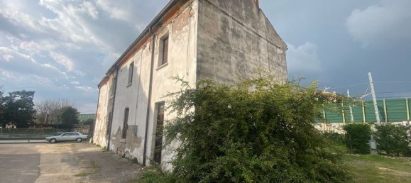 Casa de 7 divisões em San Martino Buon Albergo, Italy N.º 218088 9