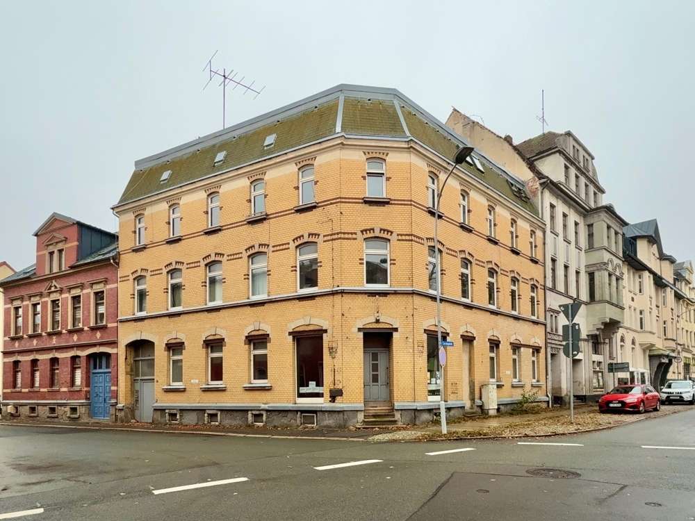13 rooms Building in Vogtlandkreis, Germany No. 108666
