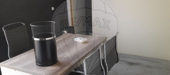 310m² Warehouse in Porto, Portugal No. 70601 20