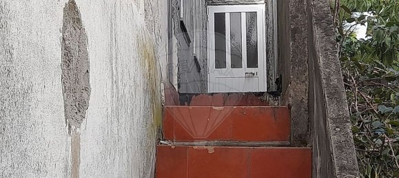 310m² Warehouse in Porto, Portugal No. 70601 2