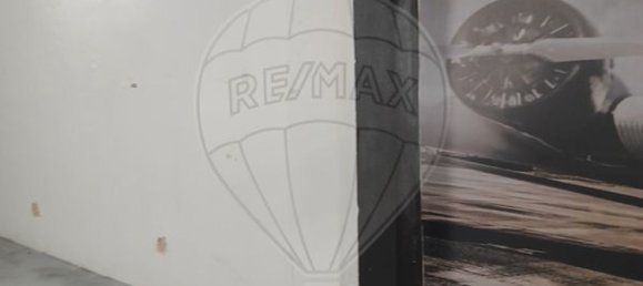 310m² Warehouse in Porto, Portugal No. 70601 22