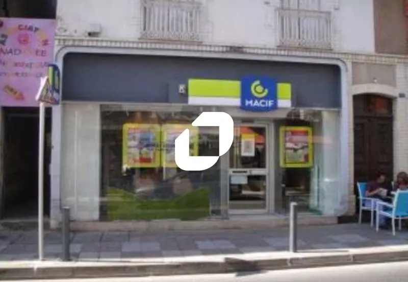 Gewerbliche Immobilie in Bedarieux, France 97m², Nr. 307855