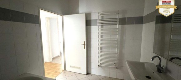 4-salle Appartement à Dobling, Austria No. 200514 12