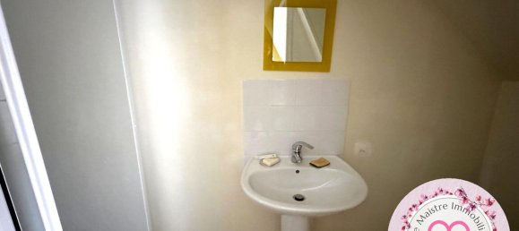 Casa de 3 dormitorios en Viglain, France No. 258462 10