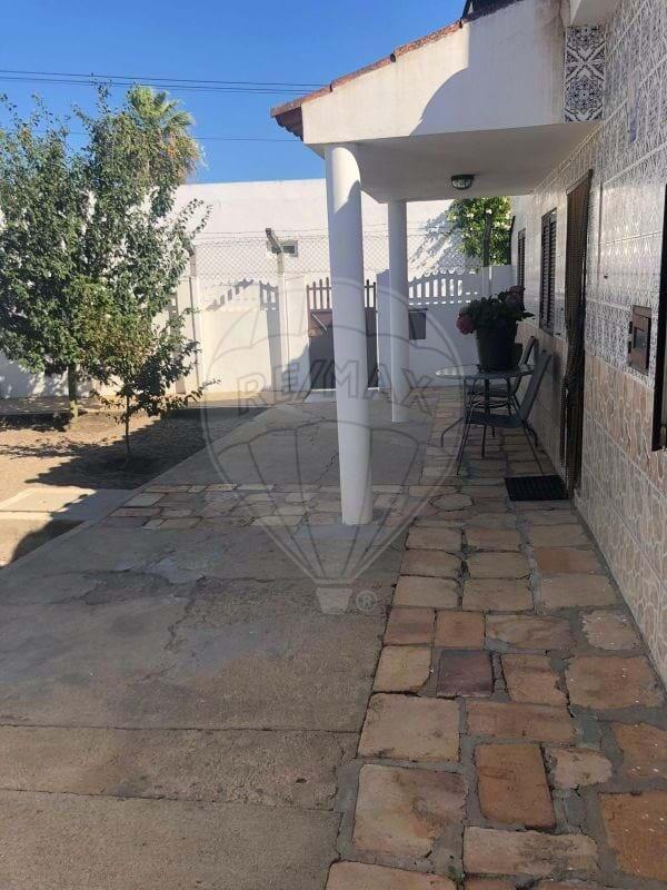 3 bedrooms Villa in Barreiro, Portugal No. 179542
