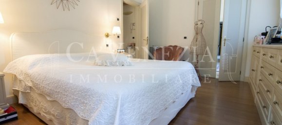 2 bedrooms Villa in Venice, Italy No. 81458 23