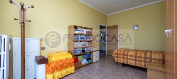 Studio in Milan, Italy, Nr. 296707 2