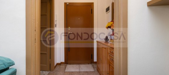 Studio in Milan, Italy, Nr. 296707 6