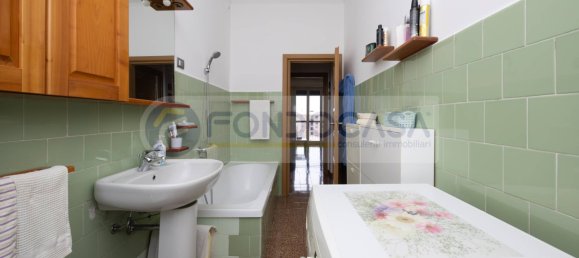 Studio in Milan, Italy, Nr. 296707 4