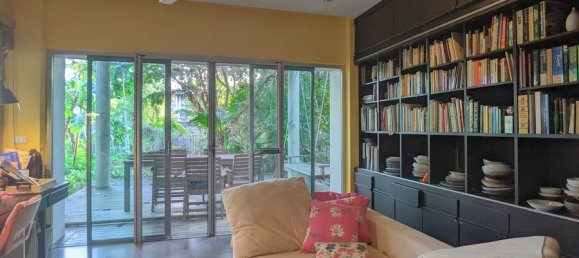 5 bedrooms Cafe / restaurant in Bangkok, Thailand No. 5843 9