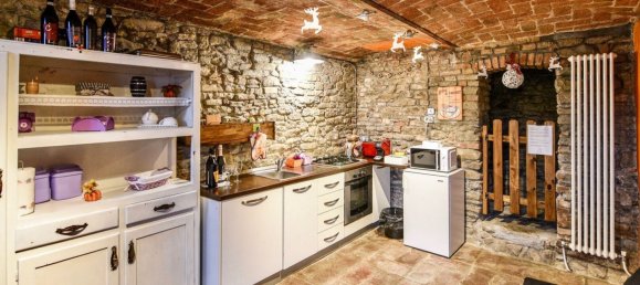 7 bedrooms House in Canelli, Italy No. 330689 4