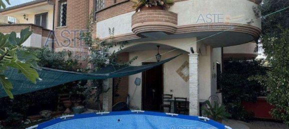 4 rooms House in Anzio, Italy No. 96262 12