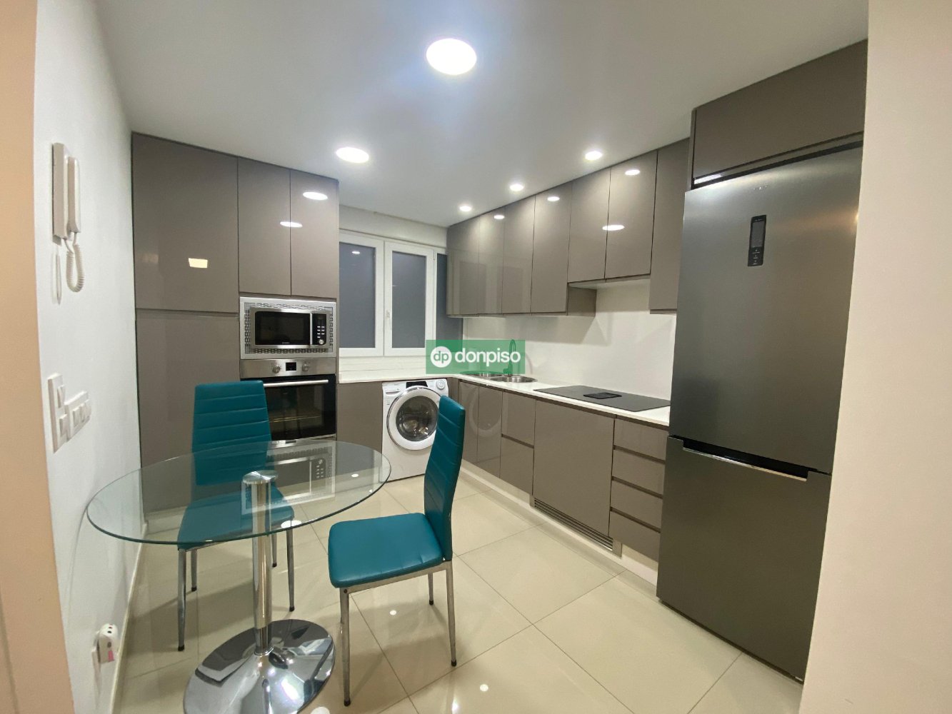 2 bedrooms Apartment in Caceres, Spain No. 262207