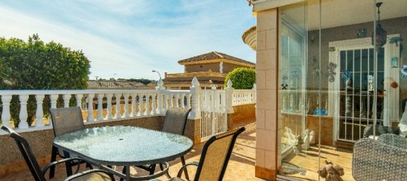 2 Schlafzimmer Villa in Torrevieja, Spain, Nr. 176504 7