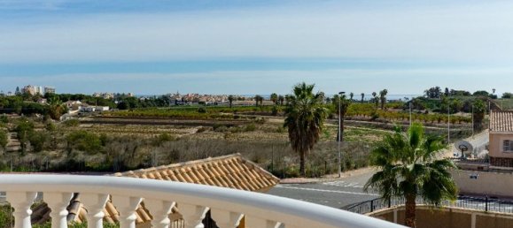 2 Schlafzimmer Villa in Torrevieja, Spain, Nr. 176504 4