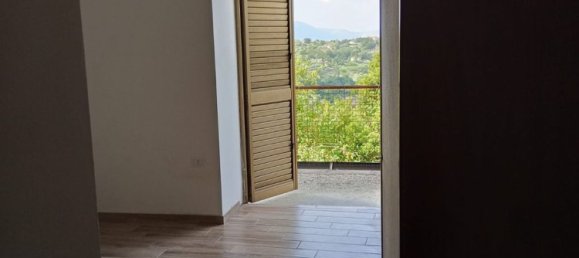 4 bedrooms House in Melizzano, Italy No. 315799 11