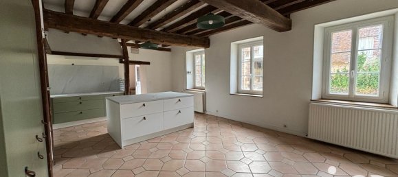 5 bedrooms House in Amilly, France No. 63710 9