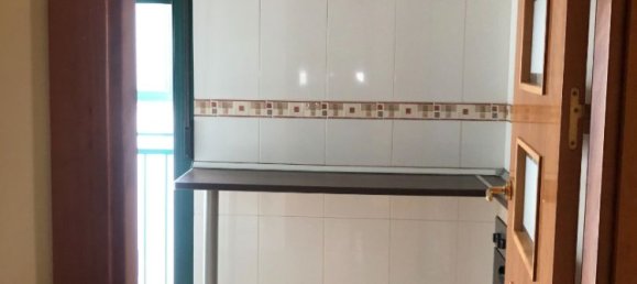 Apartamento de 2 dormitorios en Castellanos de Moriscos, Spain No. 181903 5