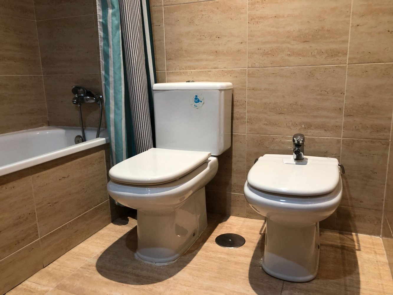 Apartamento de 2 dormitorios en Castellanos de Moriscos, Spain No. 181903